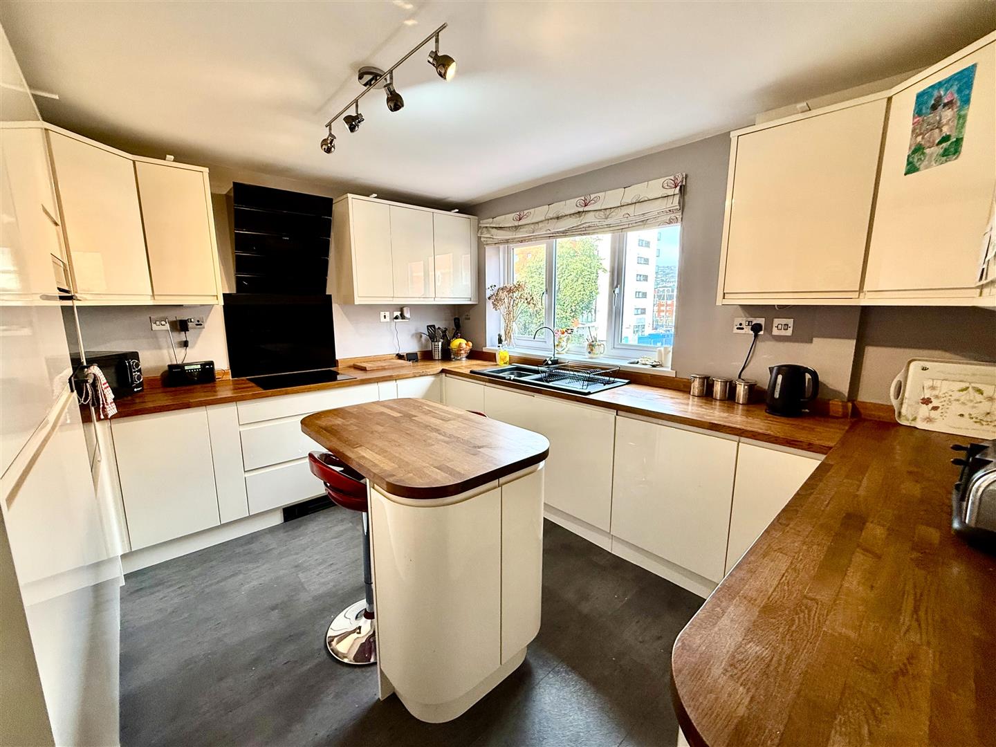 Marine Walk, Maritime Quarter, Swansea, SA1 1YQ